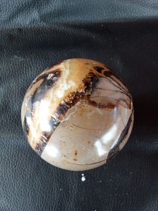 Uovo in pietra naturale