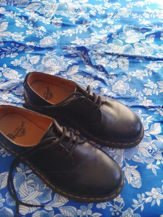 Zapatos Dr. Martens Unisex Negros