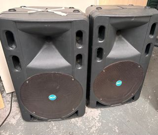 Altavoces RCF Activos Negros