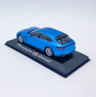 PORSCHE PANAMERA 4S DIESEL 1:43 MINICHAMPS