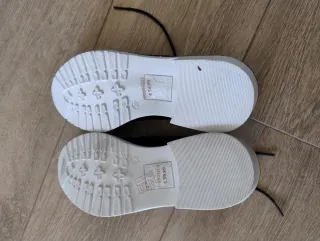 Scarpe donna nere traforate