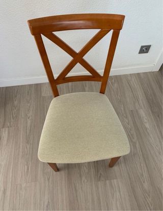 Mesa de comedor y 6 sillas Aparador y vitrina