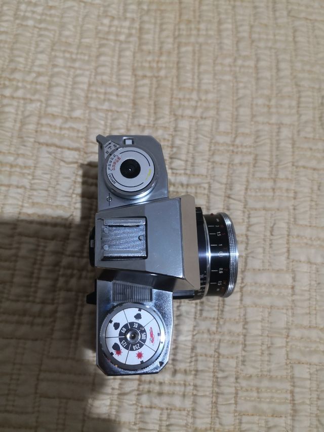 Cámara Contax Plata y Negra