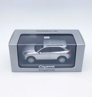 PORSCHE CAYENNE 1:43 MINICHAMPS