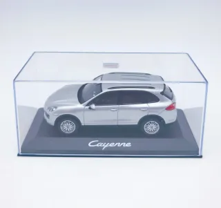 PORSCHE CAYENNE 1:43 MINICHAMPS