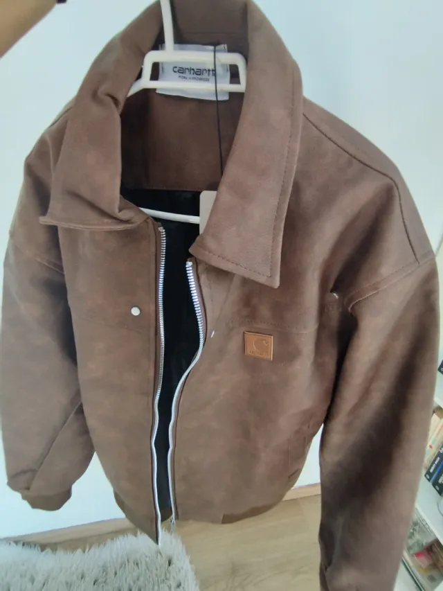 Chaqueta Carhartt efecto piel marrón
