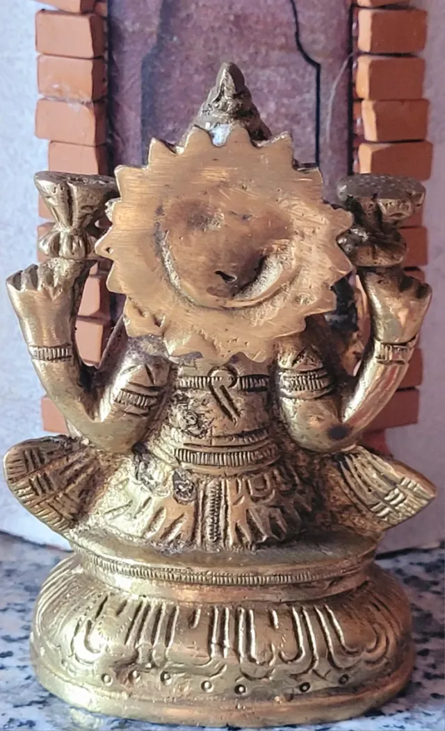 Statuetta Dea Lakshmi in ottone/bronzo
