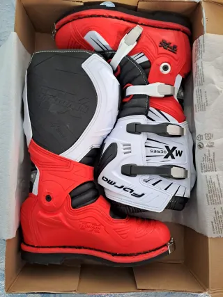 Botas Forma MX Terrain Talla 43 Rojas