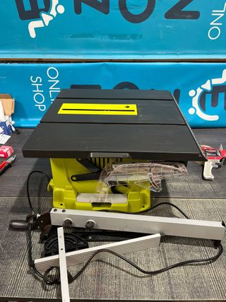 Sierra de mesa RYOBI de 1800 W RTS1800S-G