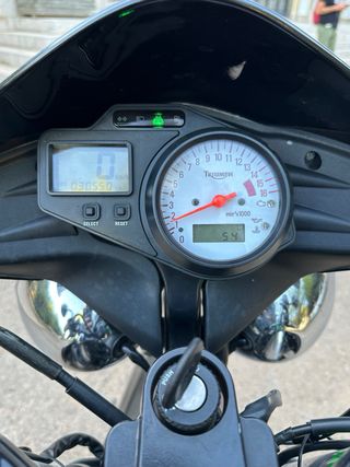 Motocicleta Triumph four Speed 600cc