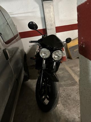 Motocicleta Triumph four Speed 600cc