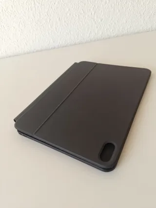 Teclado HOU iPad 10ª Gen Magnético Negro Trackpad