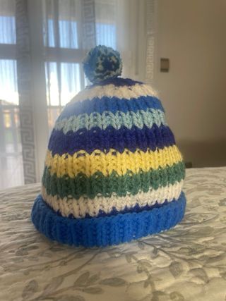 Gorro de lana hecho a mano