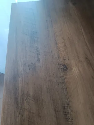Mesa de salón plegable.