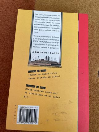 Diferentes libros en perfecto estado