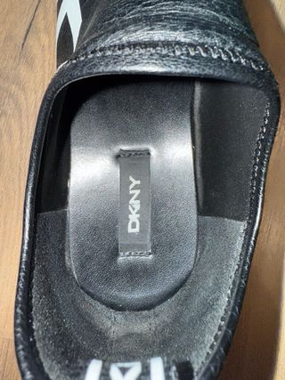 Zapatillas DKNY Mujer Negras y Blancas