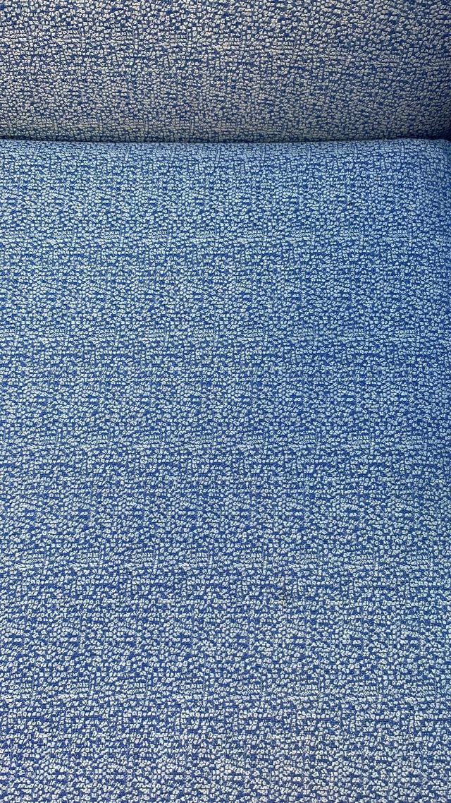 Sillón butaca azul muy cómodo