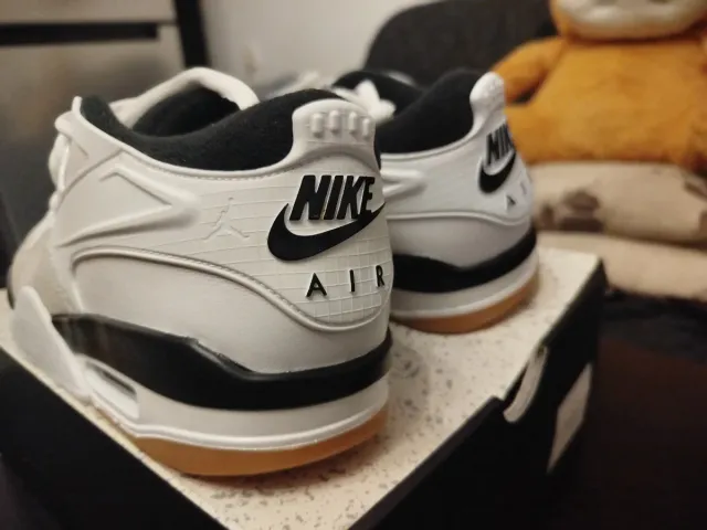 Zapatillas Nike Air Blancas y Grises