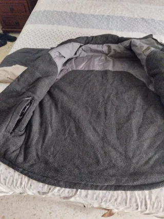 Chaquetón reversible gris y beige XL