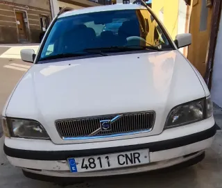 Volvo V40 año 1999