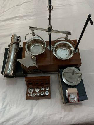 Balanza antigua de farmacia.pieza de colección .c