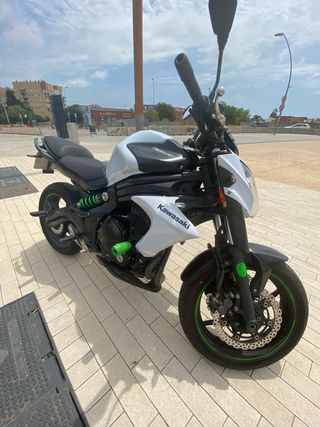 Kawasaki ER-6N Blanca