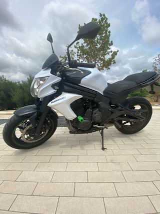 Kawasaki ER-6N Blanca