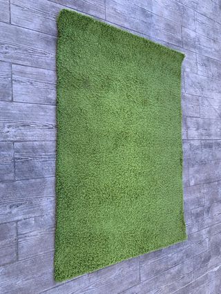 Alfombra verde poliéster y lana