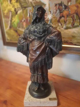 Escultura Maja Española Venanci Vallmitja