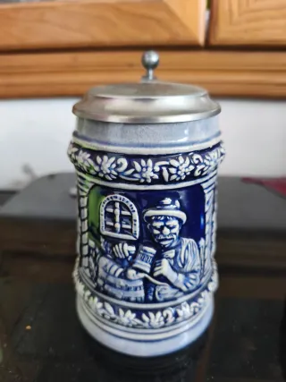 Jarra de colección azul y blanca