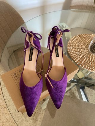 Zapatos de fiesta morados sin estrenar