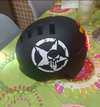 Casco Bici/Patín Eléctrico, recargable.