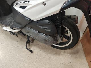 Kymco Agility City 125 Scooter Del 2022 fabulosa