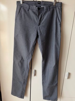 Pantalón chino Boss gris