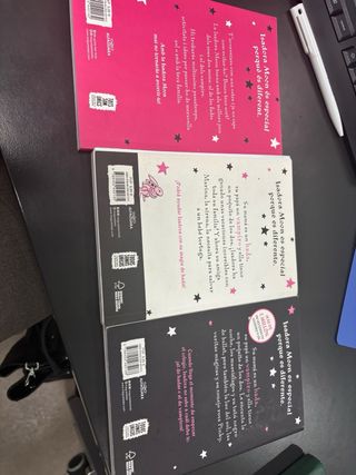 Isadora Moon va al colegio / Isadora Moon Goes ...