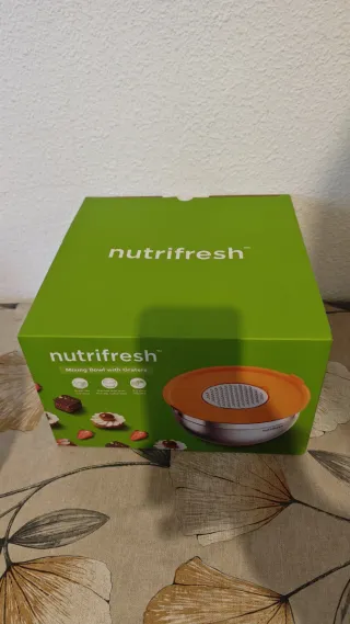 Ciotola Nutrifresh con grattugie