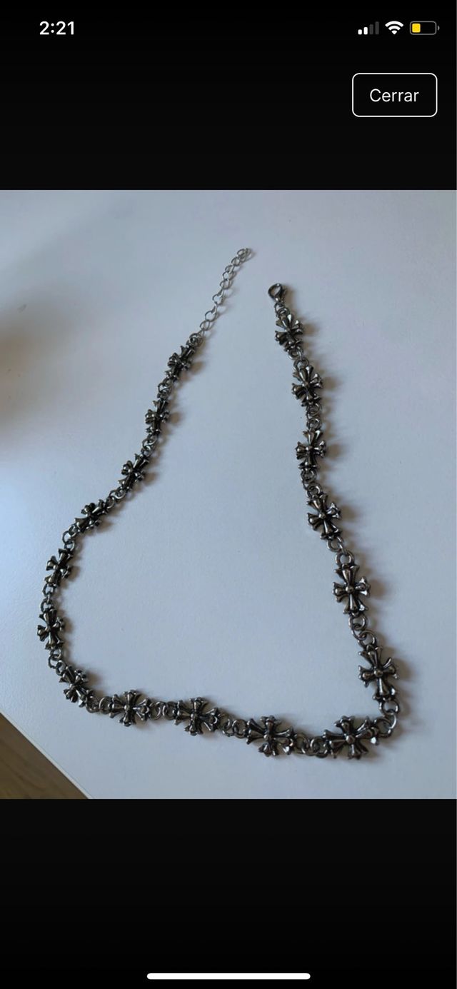 Cadena de cruces Chrome Hearts
