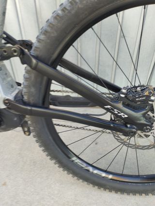 Bicicleta eléctrica Specialized Levo Alloy