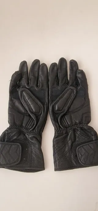 Lote guantes y chubasquero