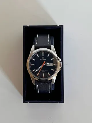 Reloj Festina Caballero azul y Plateado