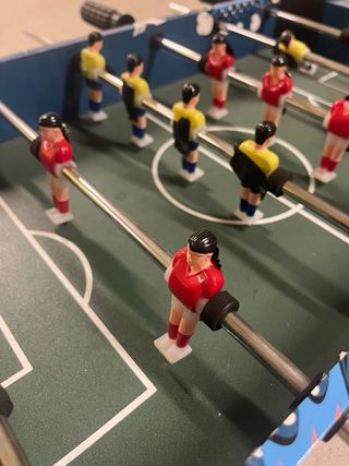 Futbolín de mesa azul