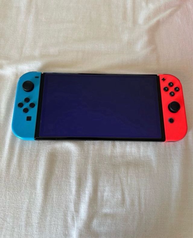 Nintendo Switch OLED Azul/Rojo