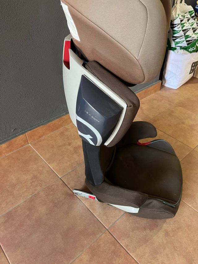 Silla de coche Cybex marrón con isofix