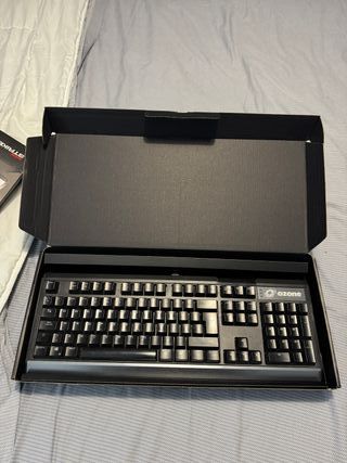 Teclado Mecánico Ozone Strike Negro