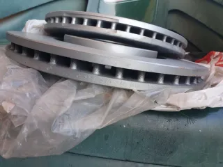 Discos de freno delanteros Bosch Peugeot Citroën