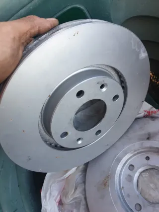 Discos de freno delanteros Bosch Peugeot Citroën