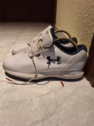 Zapatillas de golf Under Armour blancas y azules