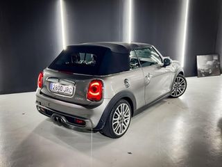 MINI Jonh Cooper Works Cabrio 