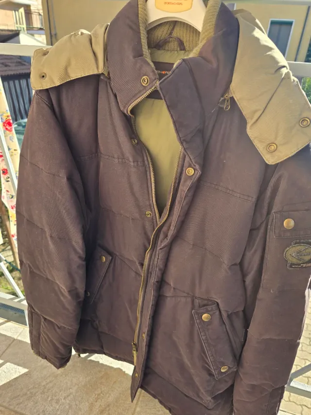 Giacca invernale marrone e verde oliva