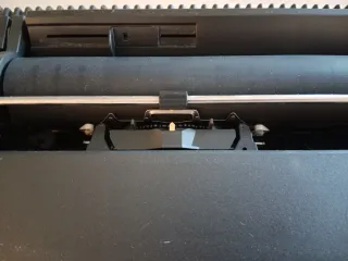 Máquina de escribir Olivetti ET Compact 60